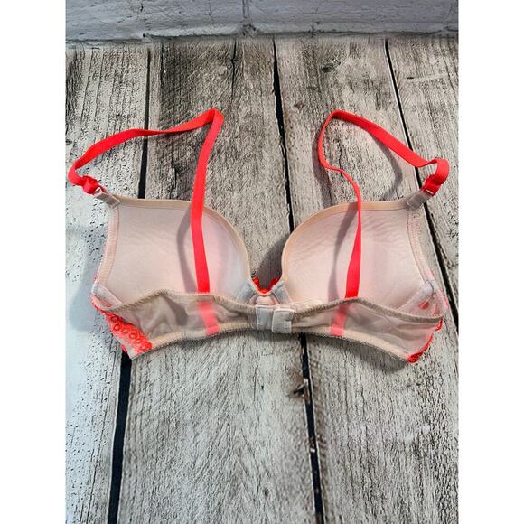 VICTORIA’S SECRET Women’s Very Sexy Polka Dot Push Up Bra / Size: 32B - Picture 5 of 8